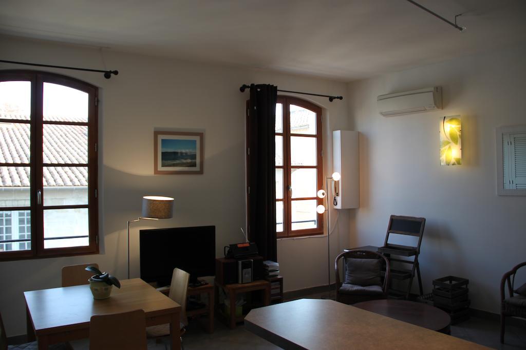 Apartamento A La Terrasse D'Aviñón Habitación foto